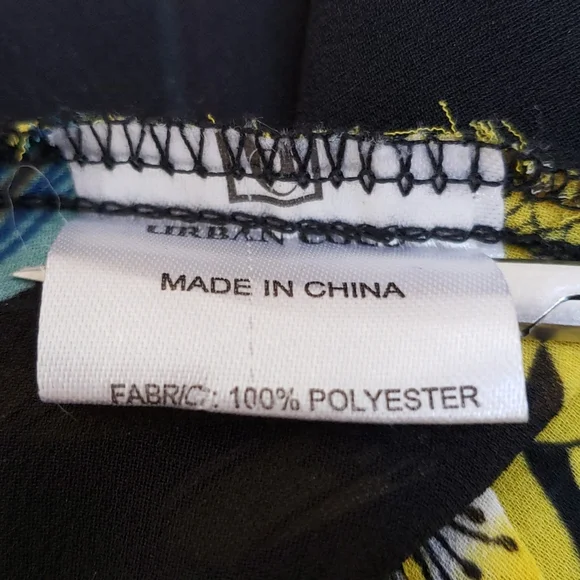 Urban Coco long sleeve sheer black Yello floral button blouse; Size small - Picture 15 of 16